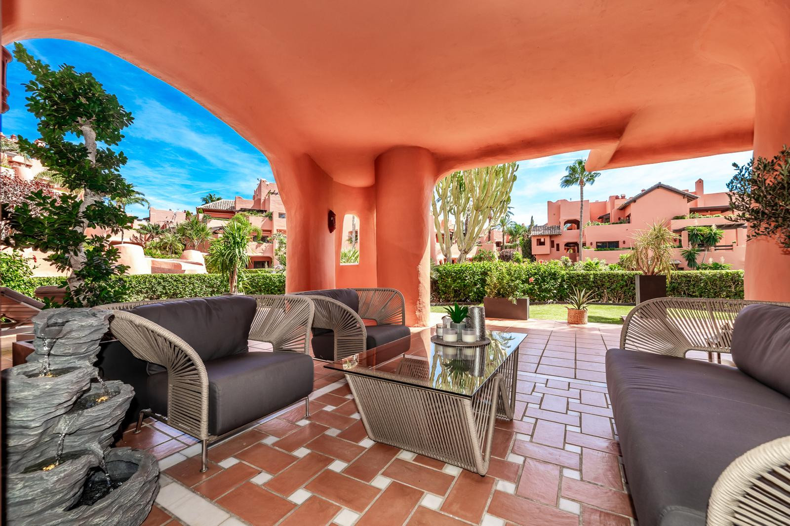 3 Bedroom Apartment in Estepona - Photo 14