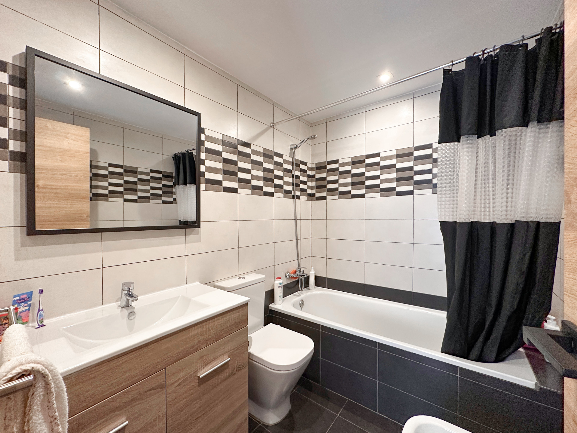 3 Bedroom Townhouse in Estepona - Photo 15