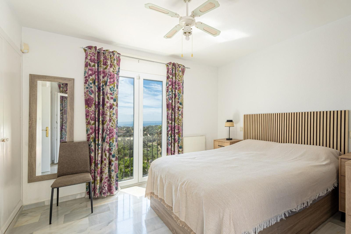 3 Bedroom Villa in Estepona - Photo 18