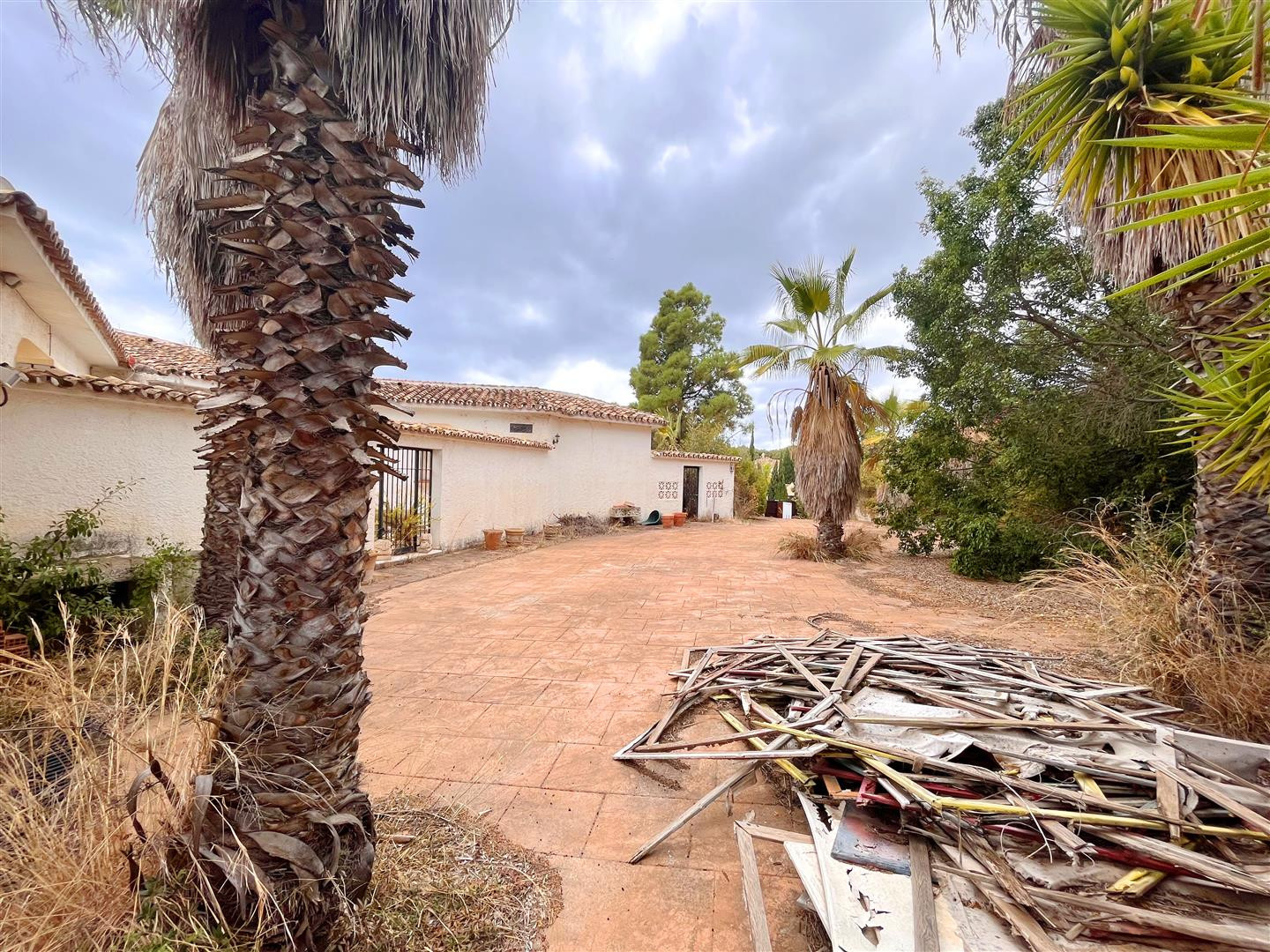 6 Bedroom Villa in Marbella - Photo 6