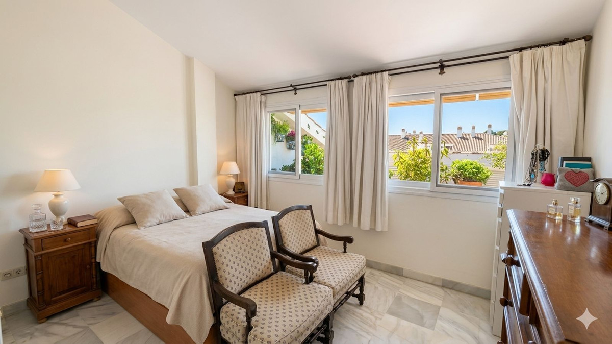 4 Bedroom Apartment in Marbella - Фото 5