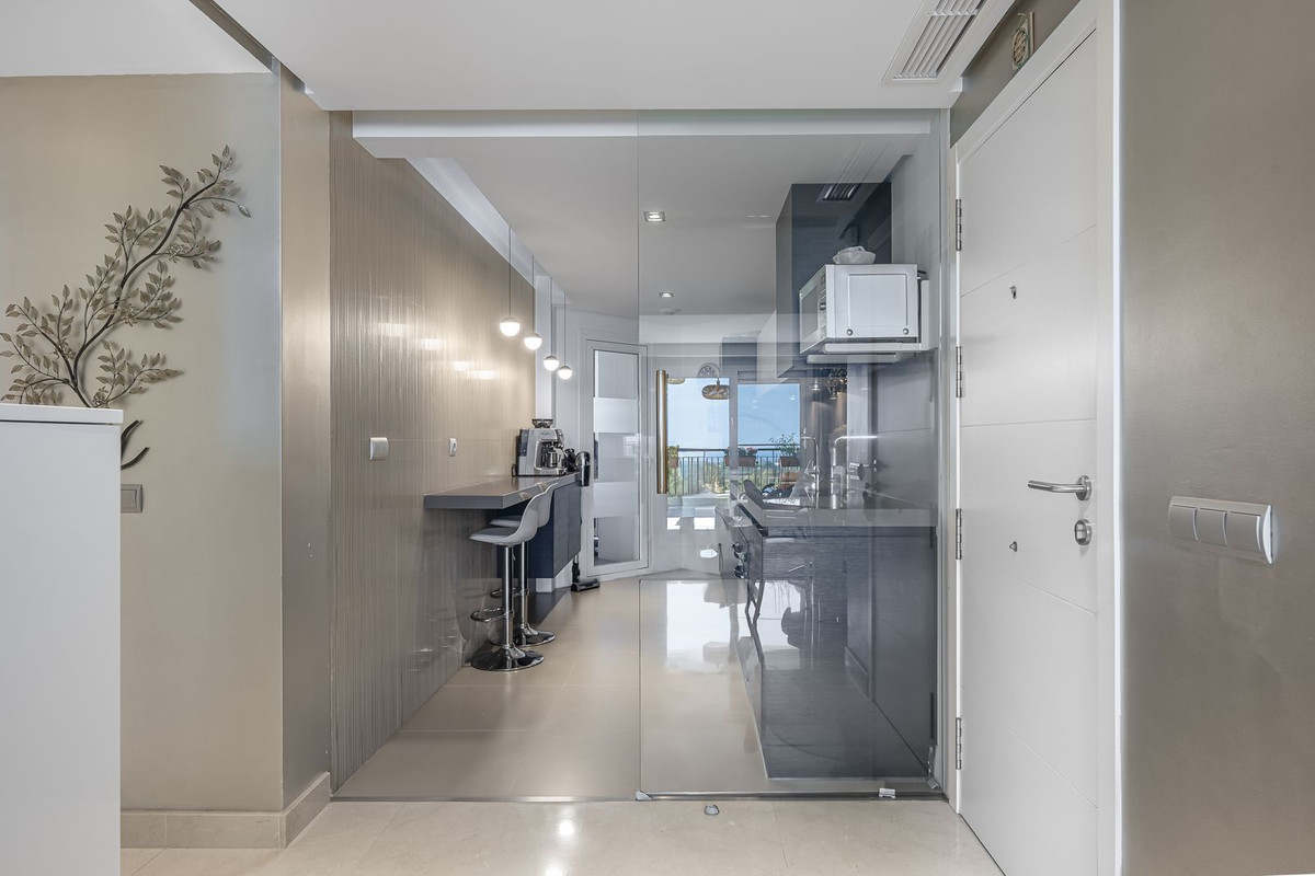 2 Bedroom Penthouse in Benahavís - Фото 9