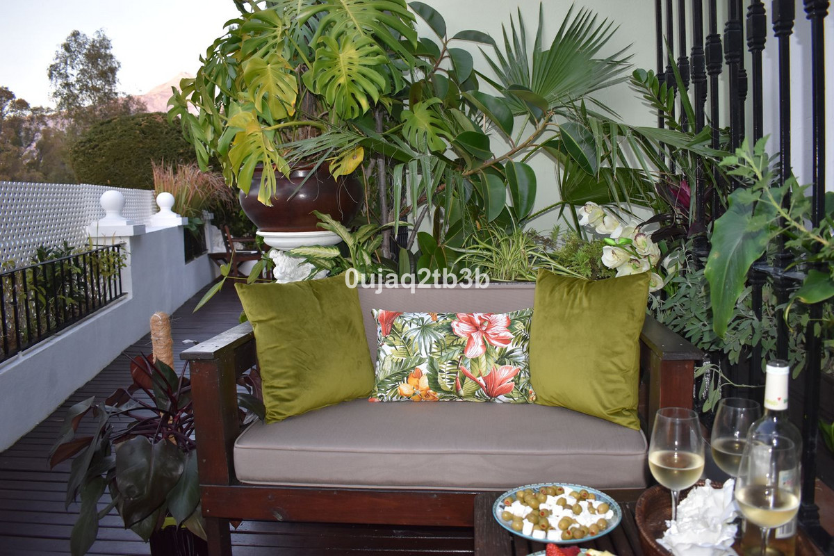 2 Bedroom Townhouse in Marbella - Photo 15