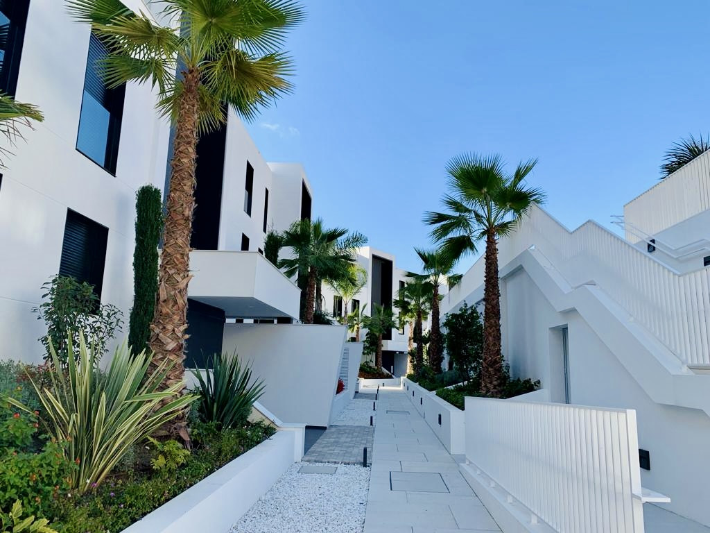 3 Bedroom Apartment in Marbella - Photo 5