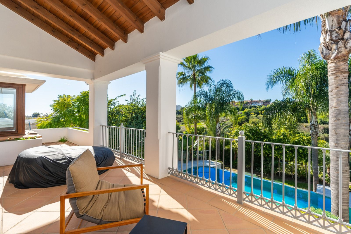 5 Bedroom Villa in Benahavís - Фото 24