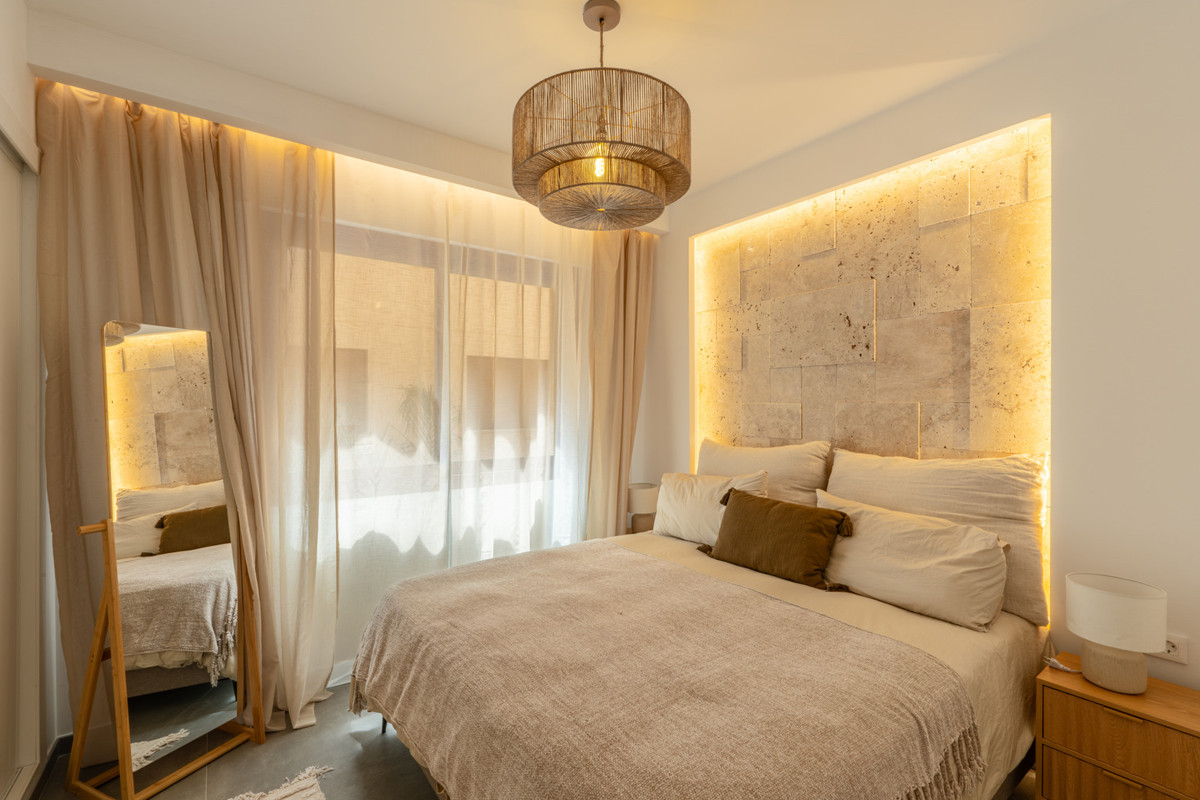 2 Bedroom Apartment in San Pedro de Alcántara - Фото 14