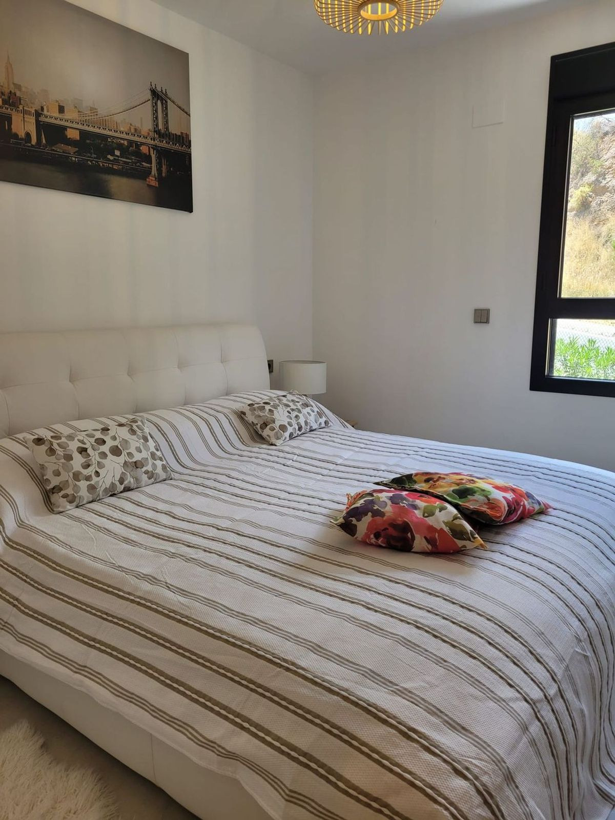 3 Bedroom Apartment in Benahavís - Photo 16