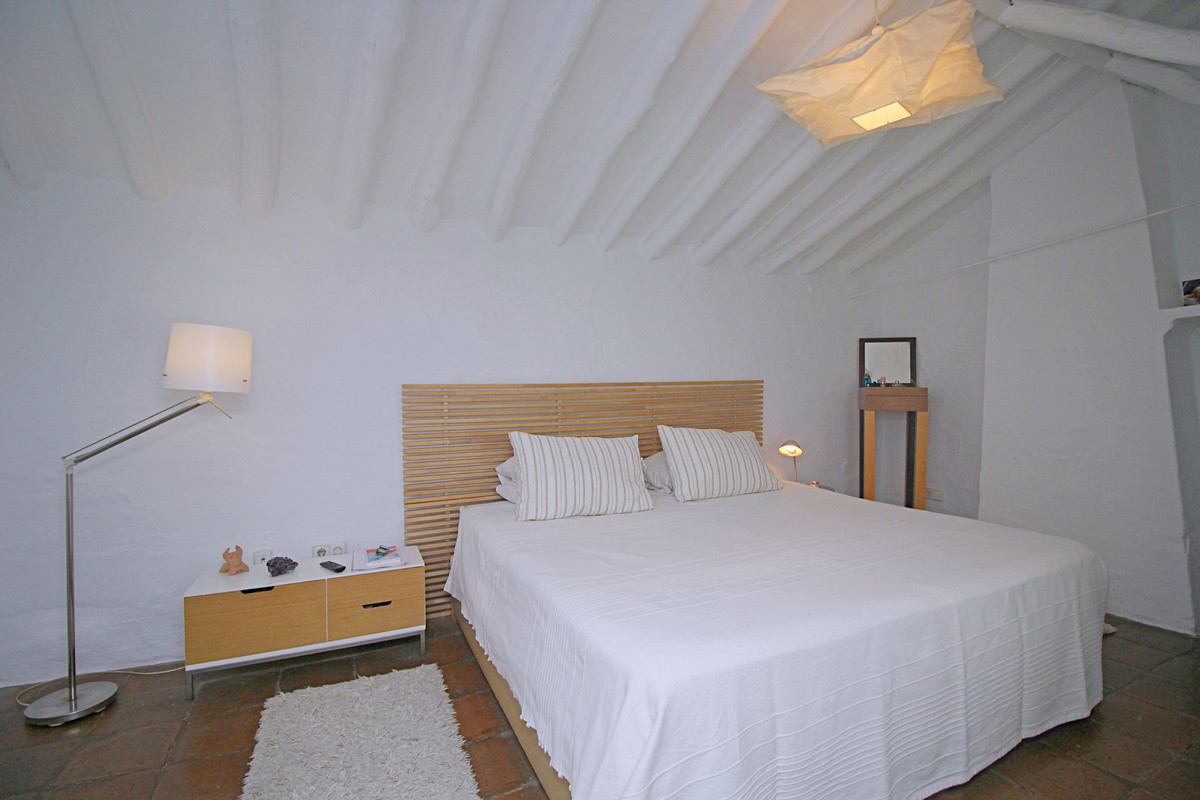 4 Bedroom Country house in Coín - Фото 24
