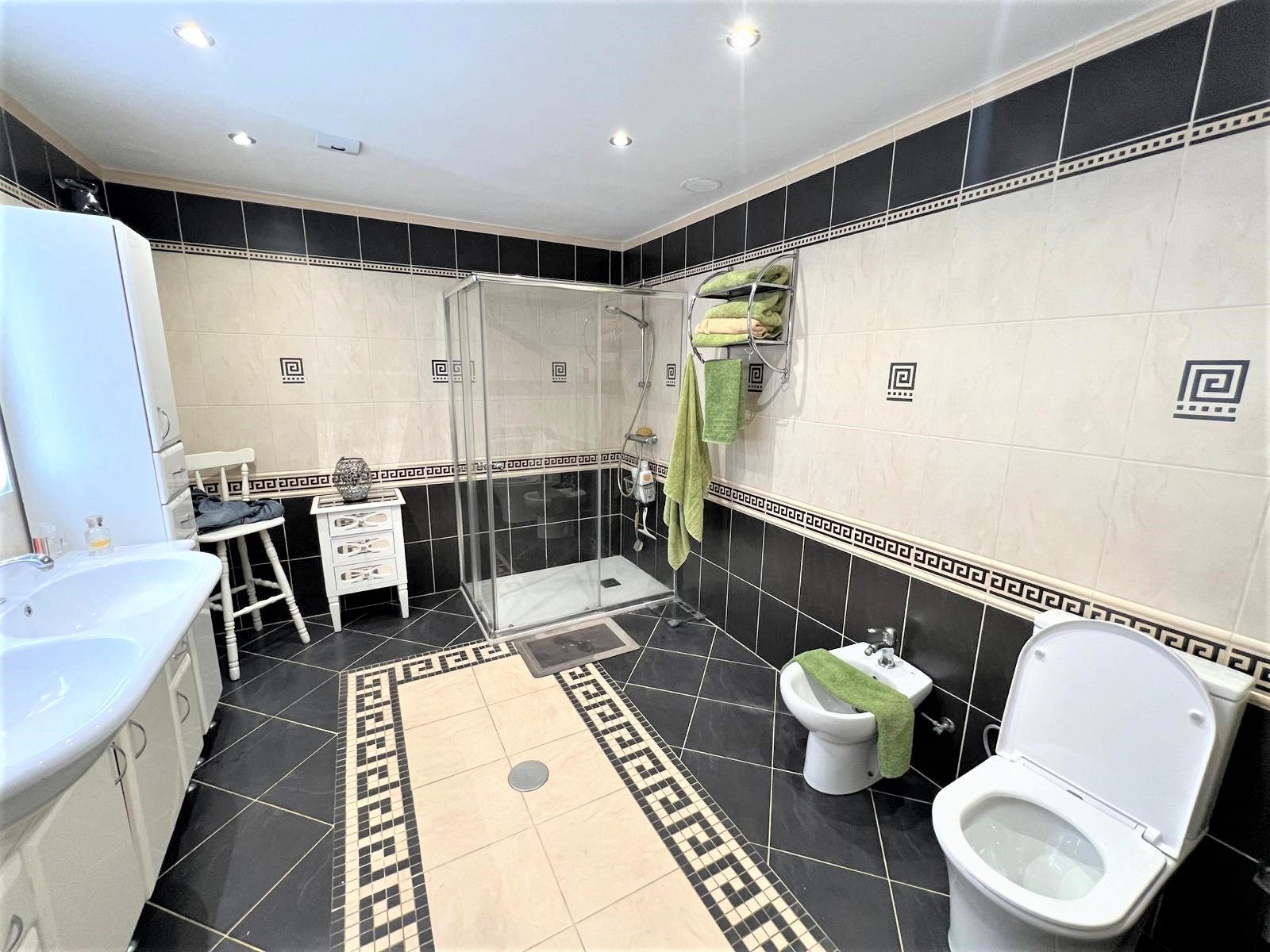 4 Bedroom Villa in Mijas - Photo 6