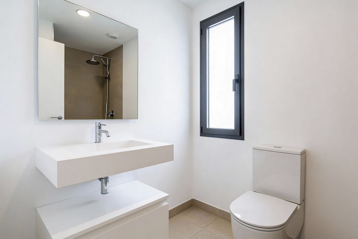 3 Bedroom Villa in Estepona - Photo 12