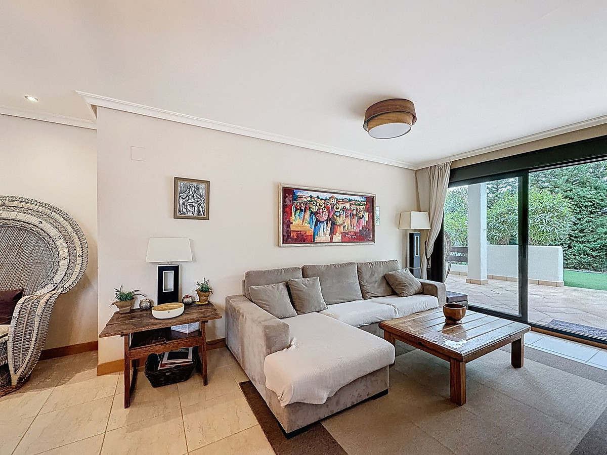 3 Bedroom Apartment in Estepona - Foto 12