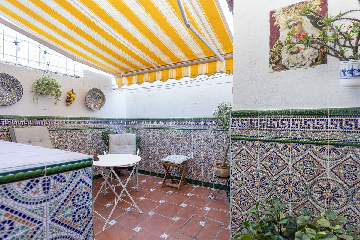 4 Bedroom Townhouse in Torremolinos - Photo 17