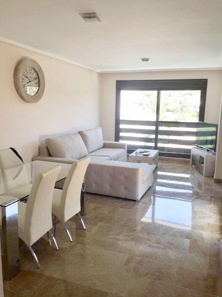 3 Bedroom Apartment in Estepona - Foto 16