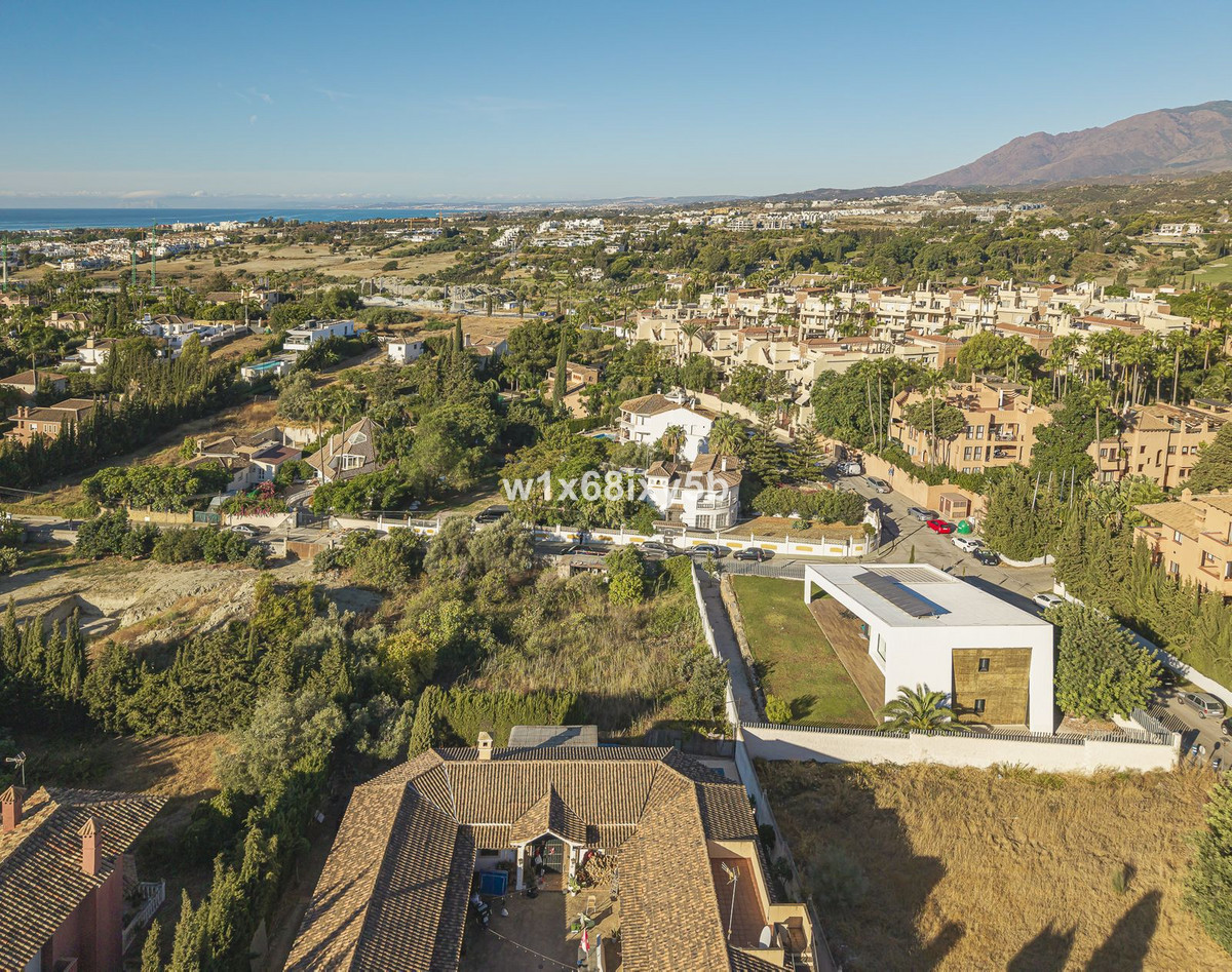 1,213 m² Plot in Estepona - Photo 8