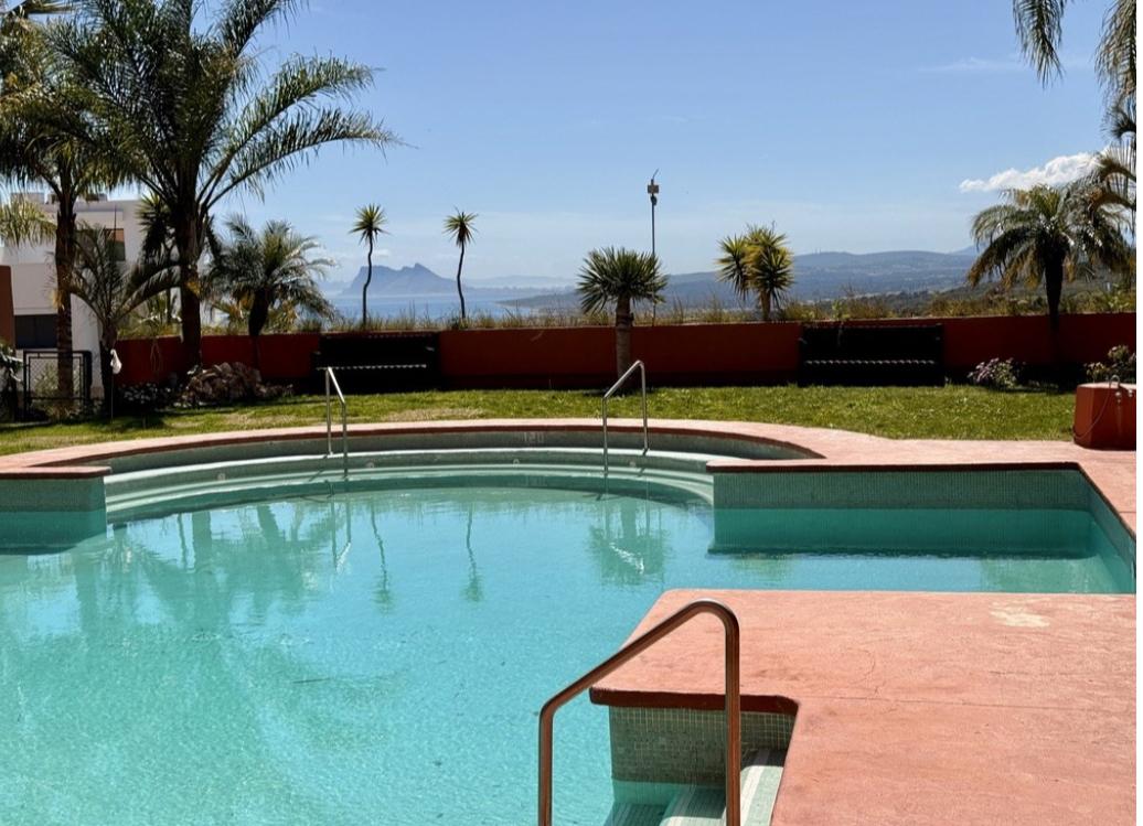 Chalet de 3 dormitorios con piscina en Málaga – Foto 14