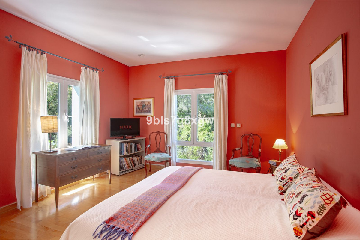 9 Bedroom Country house in Gaucín - Photo 22