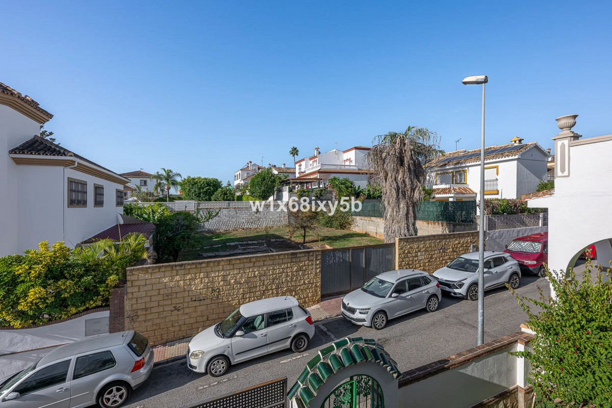 410 m² Plot in San Pedro de Alcántara - Photo 9