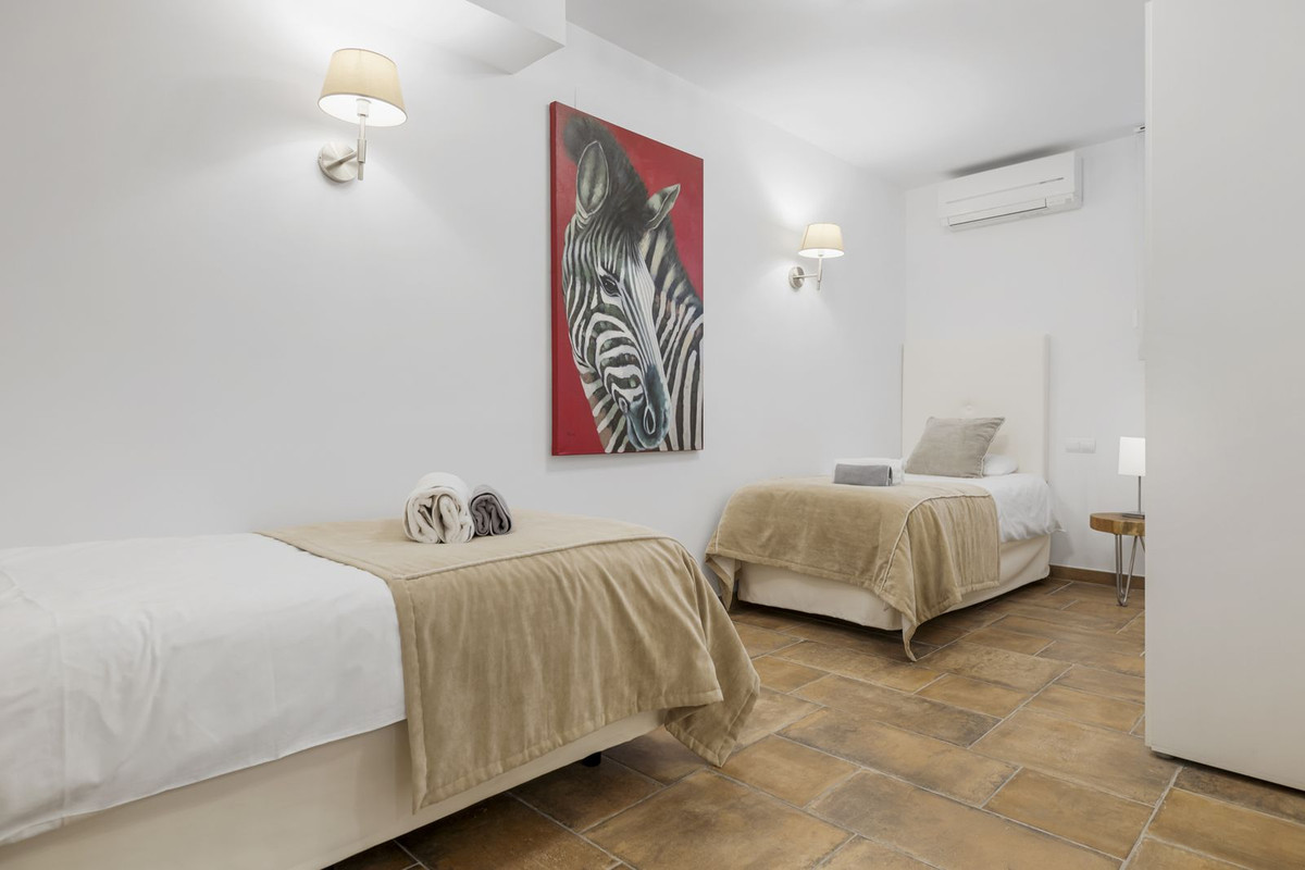 5 Bedroom Townhouse in Benahavís - Foto 21