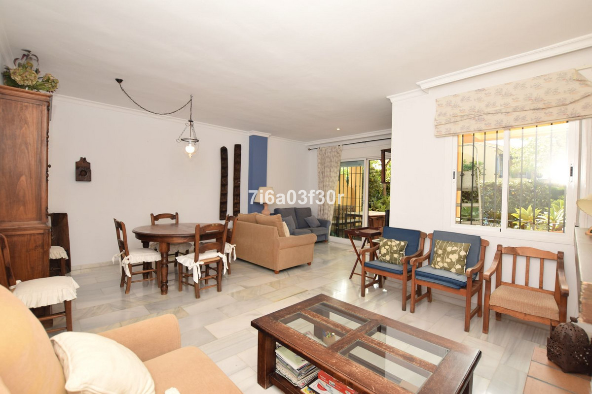 3 Bedroom Townhouse in Marbella - Foto 2
