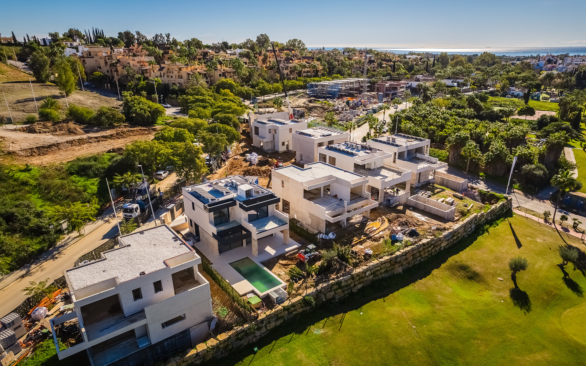 4 Bedroom Villa in Estepona - Photo 9