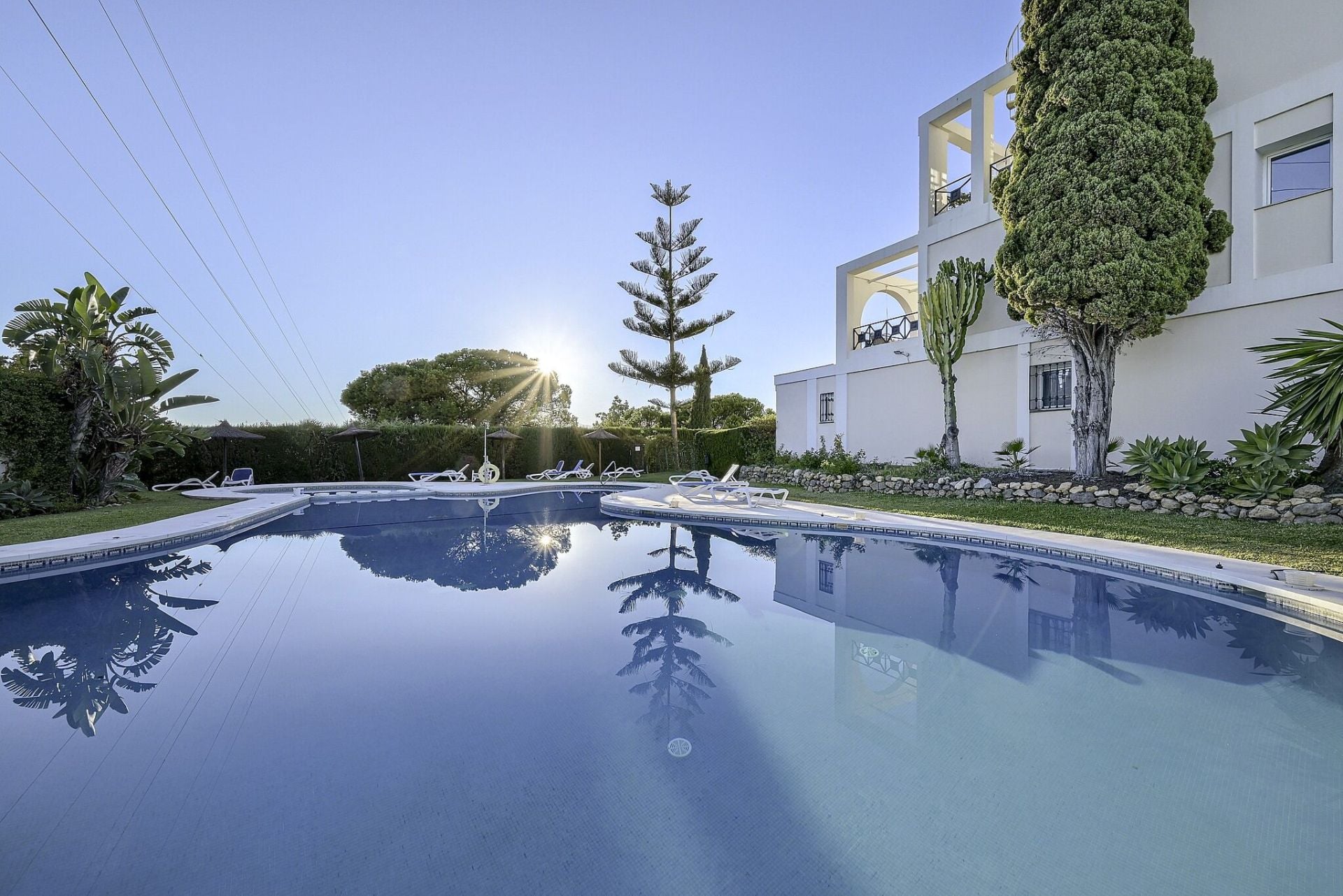 2 Bedroom Apartment in Benahavís - Photo 15