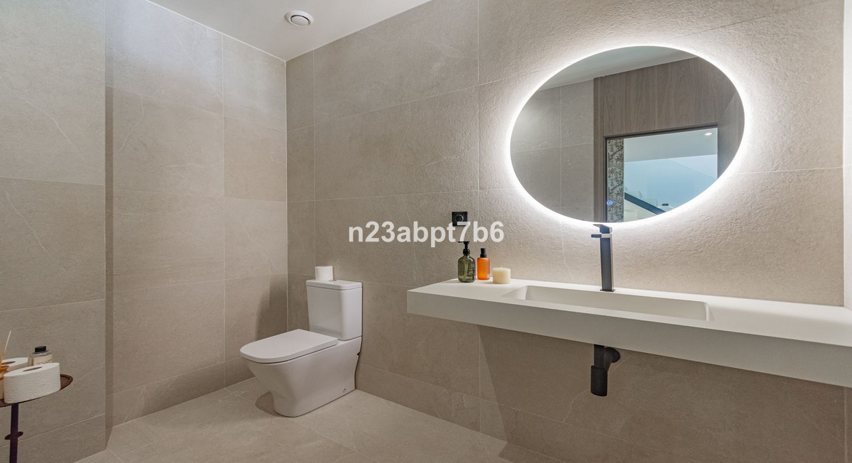 5 Bedroom Villa in Sotogrande - Photo 15