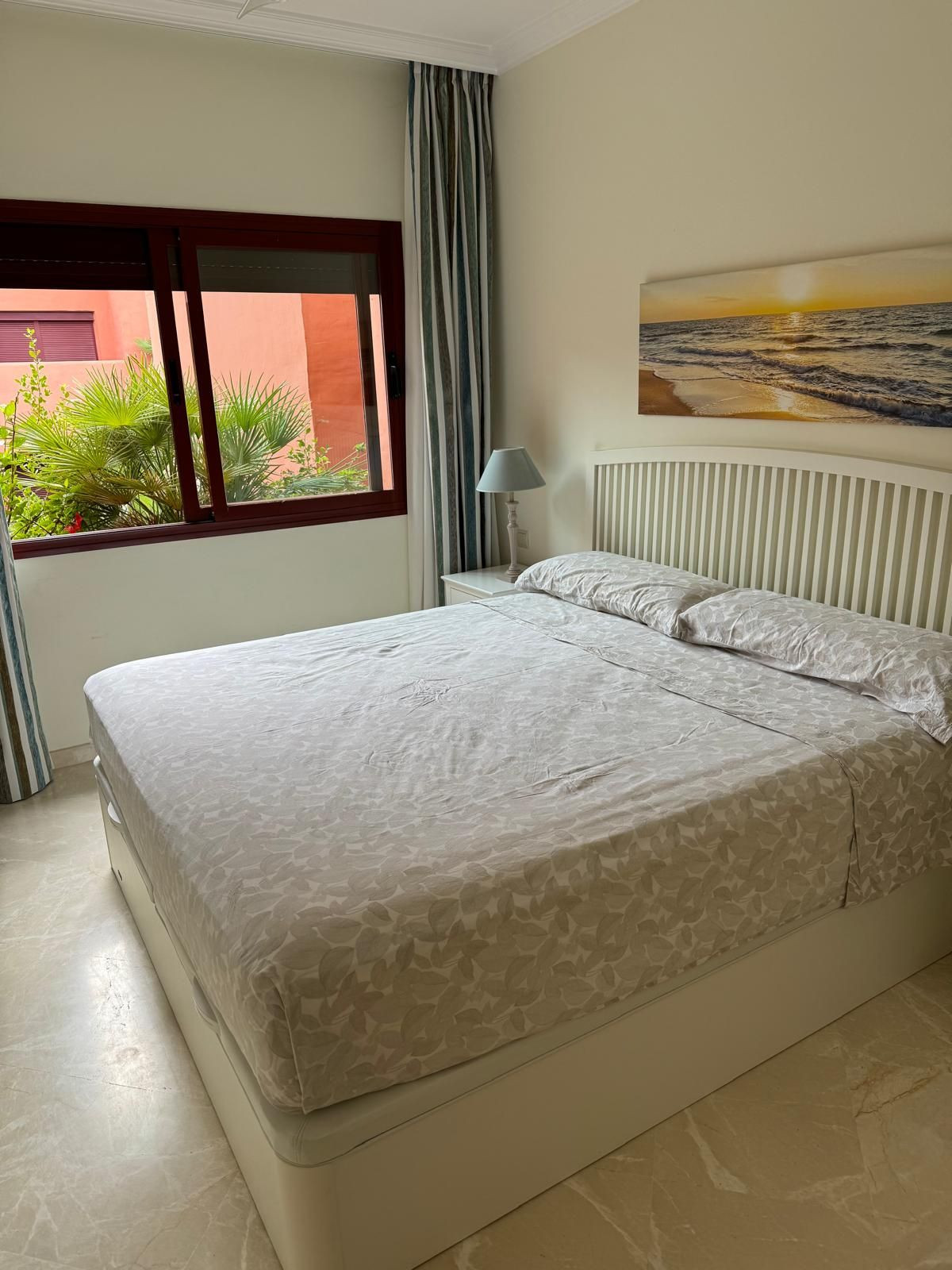 3 Bedroom Apartment in Marbella - Photo 12