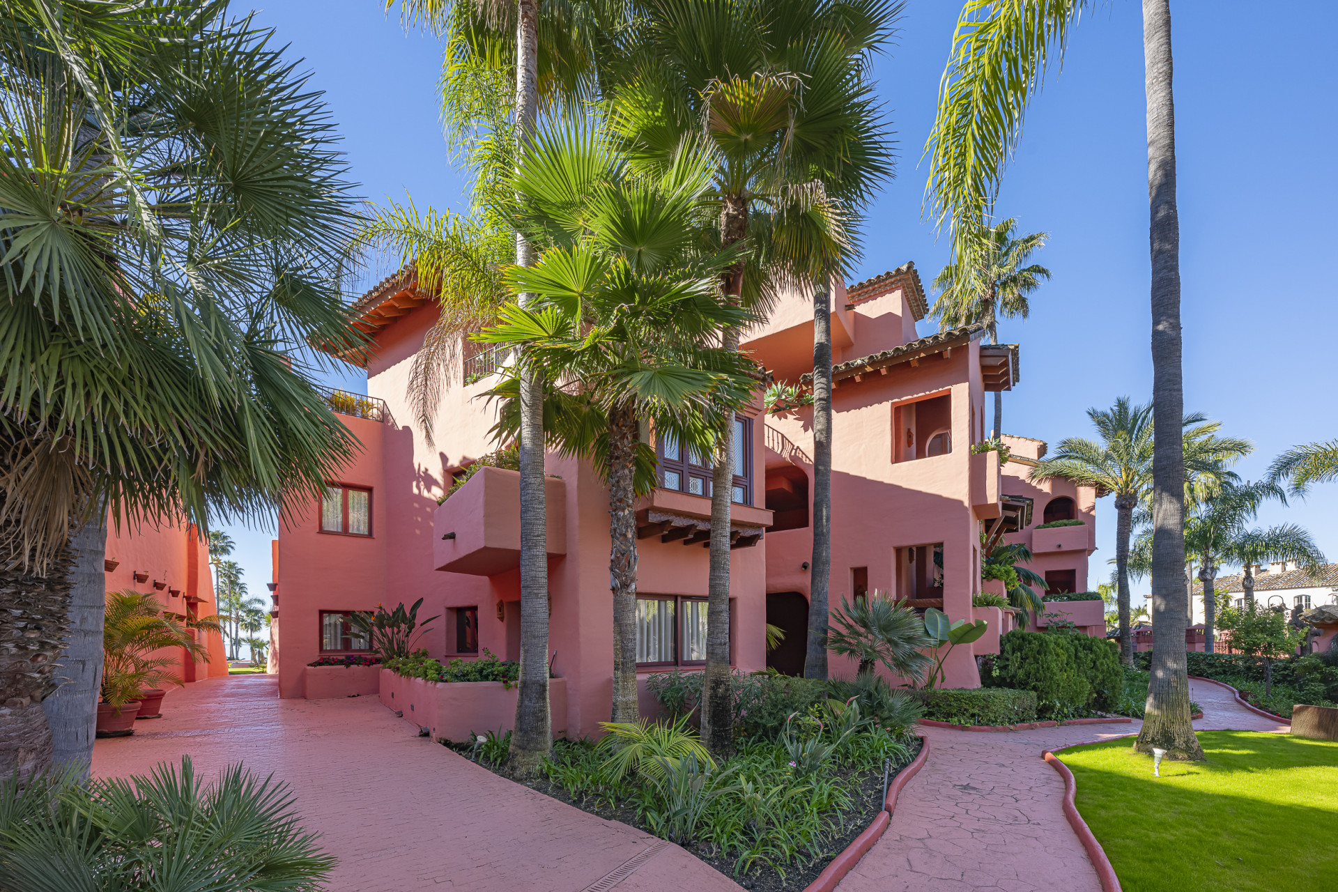 3 Bedroom Apartment in Estepona - Photo 22