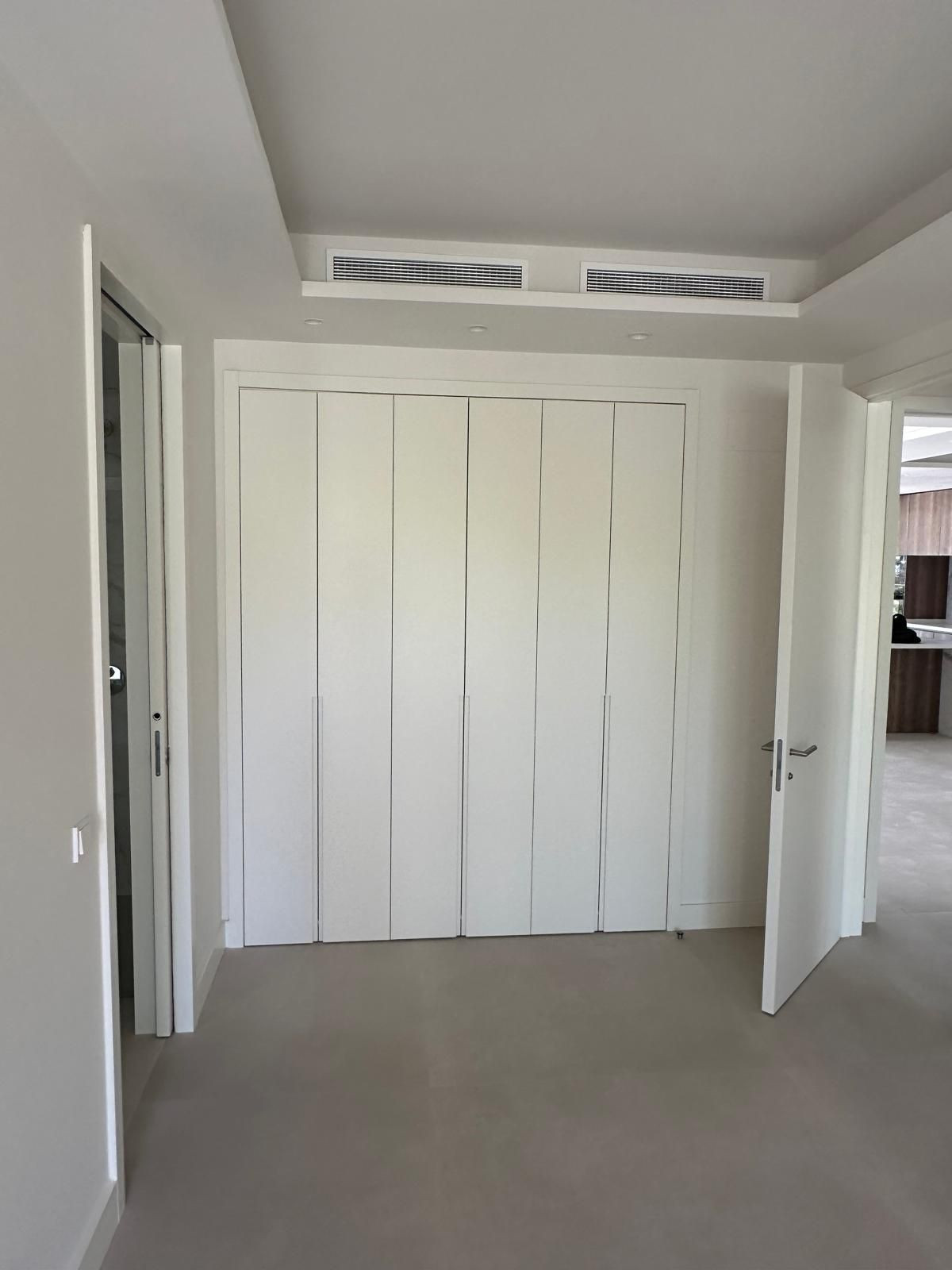 2 Bedroom Apartment in Marbella - Photo 28