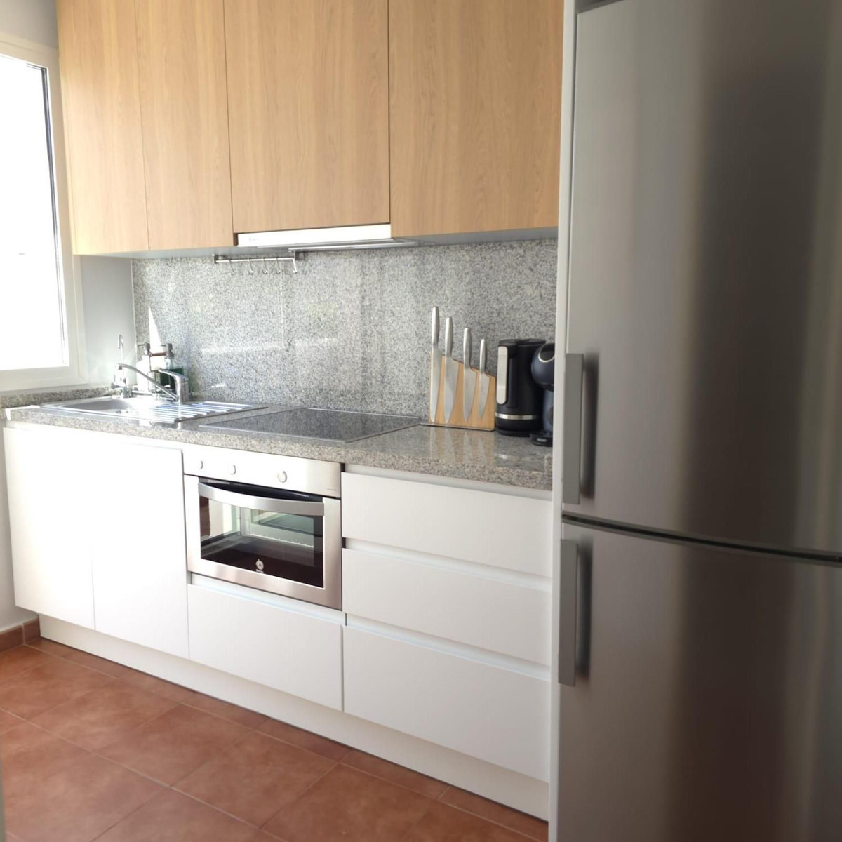 2 Bedroom Apartment in Estepona - Foto 17
