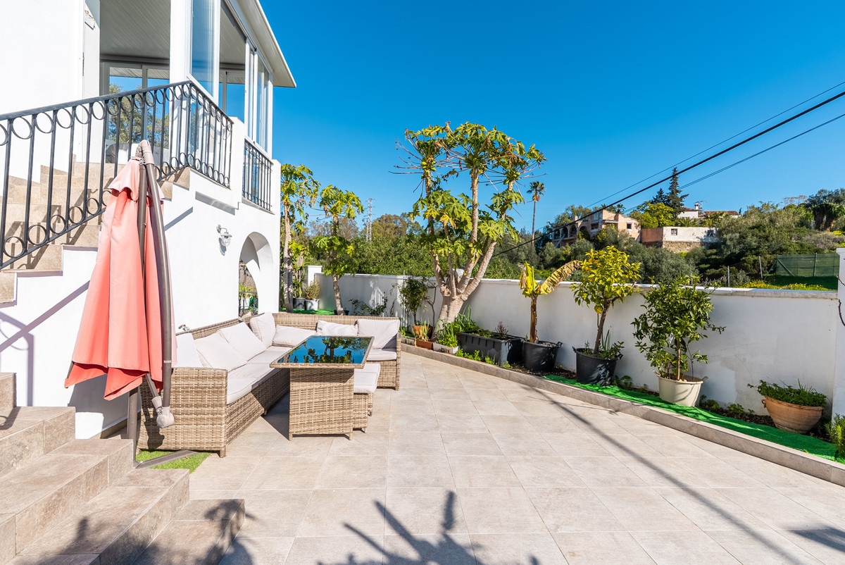 3 Bedroom Townhouse in Estepona - Photo 34