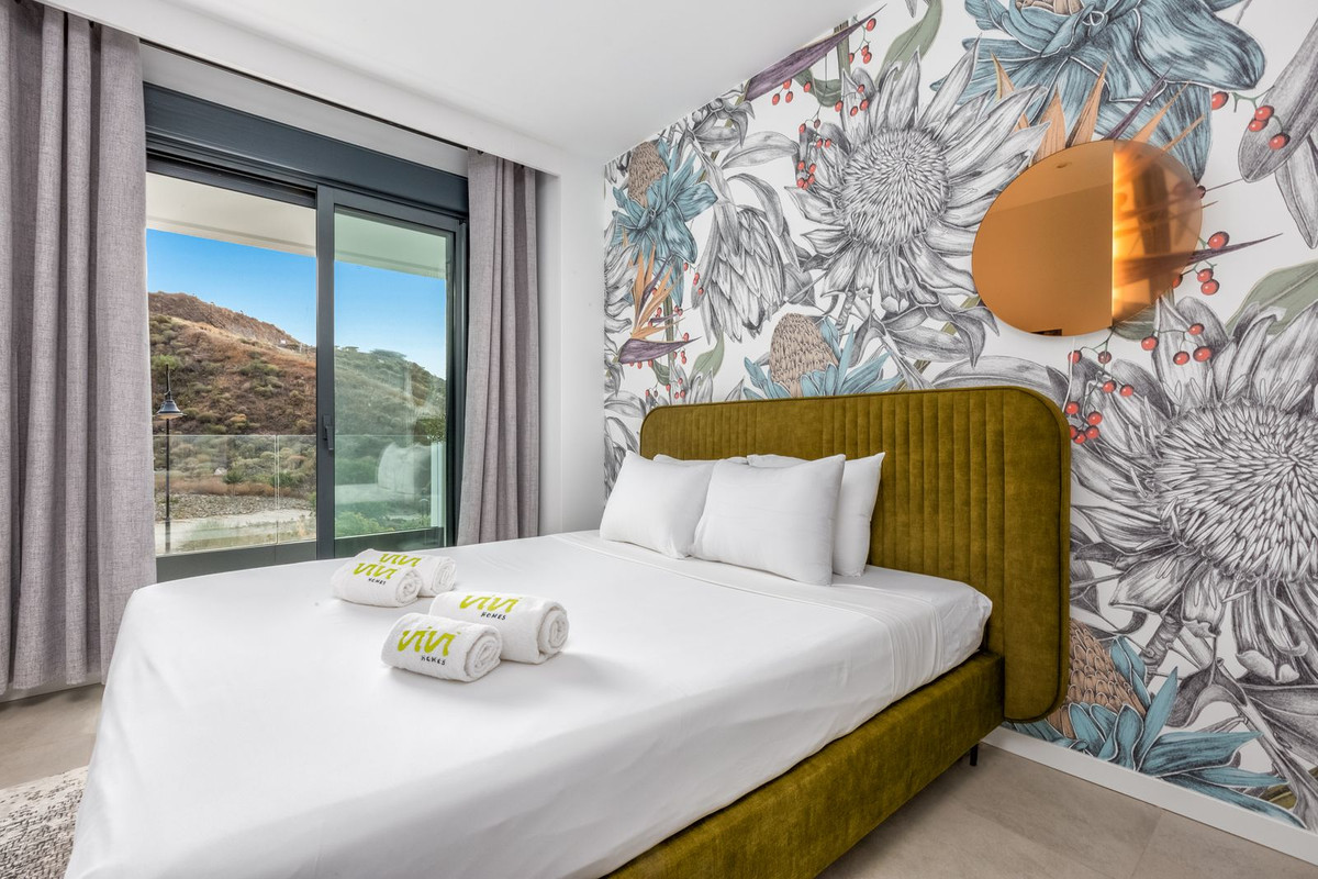2 Bedroom Apartment in Fuengirola - Photo 20