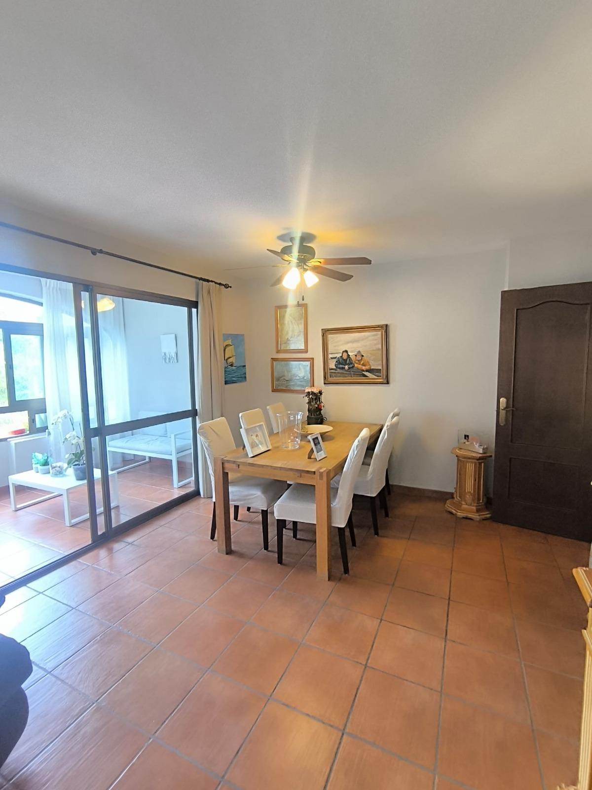 3 Bedroom Apartment in Fuengirola - Photo 12