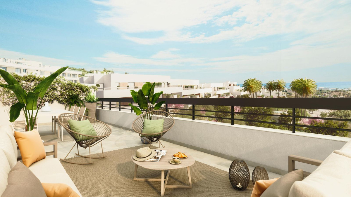 3 Bedroom Apartment in Estepona - Photo 16