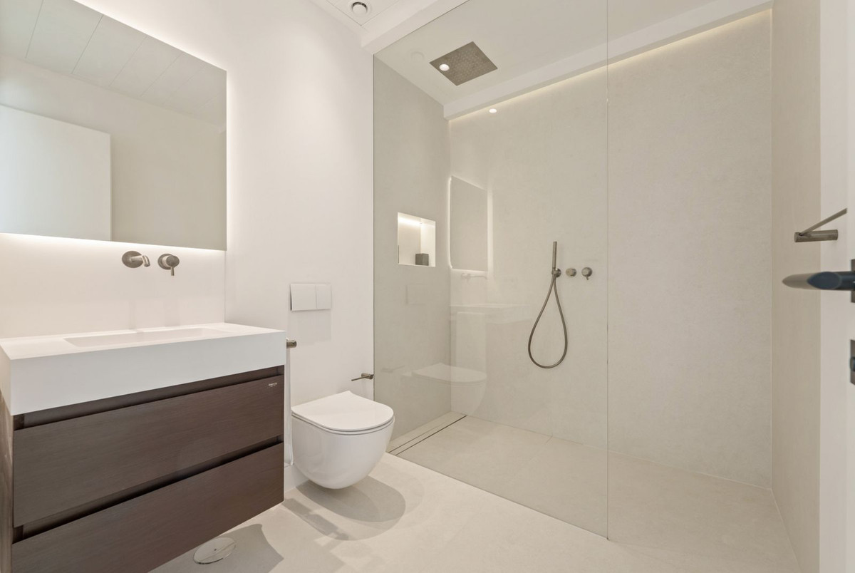 6 Bedroom Villa in Benahavís - Foto 23