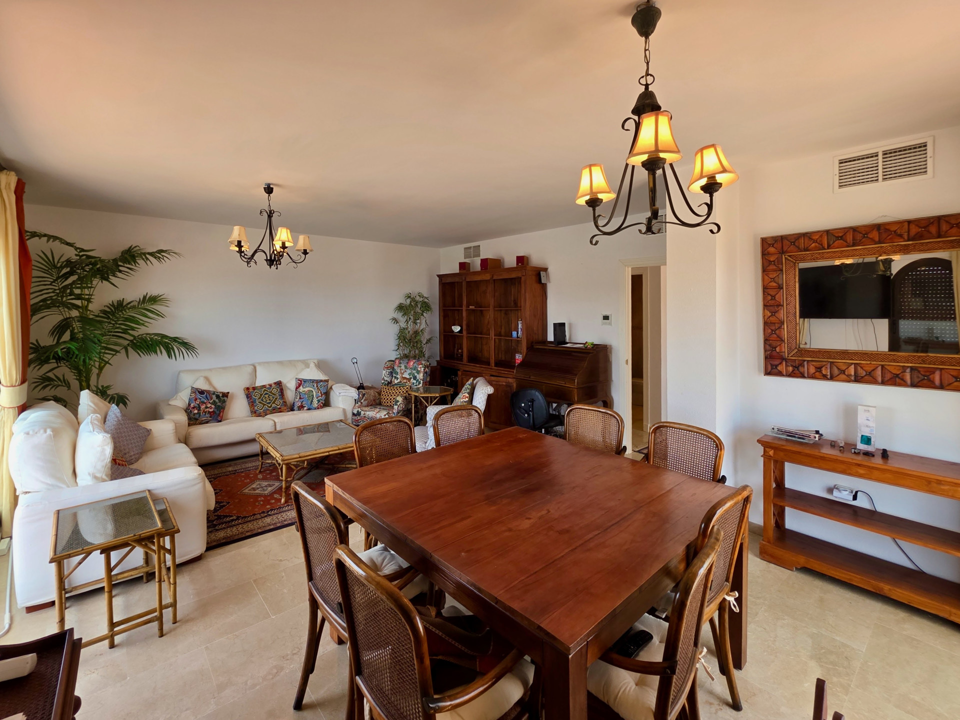 3 Bedroom Penthouse in La Duquesa - Photo 9