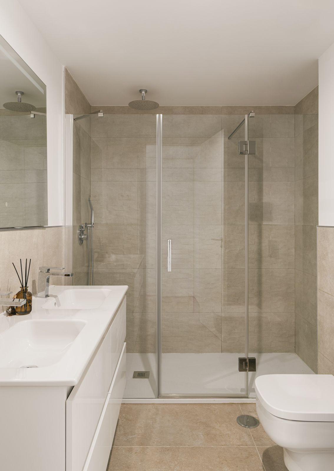 3 Bedroom Apartment in Estepona - Photo 7