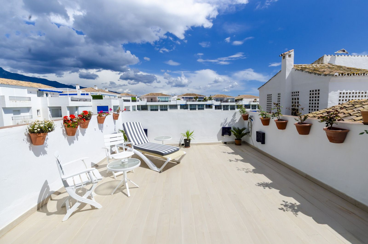 Apartamento com 3 quartos com piscina em Málaga, Espanha – Foto 2