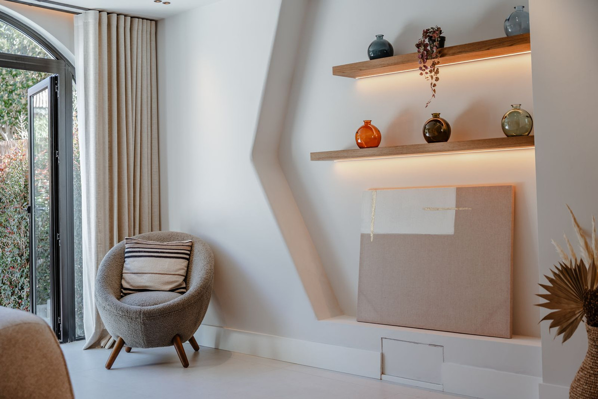 4 Bedroom Townhouse in San Pedro de Alcántara - Photo 8