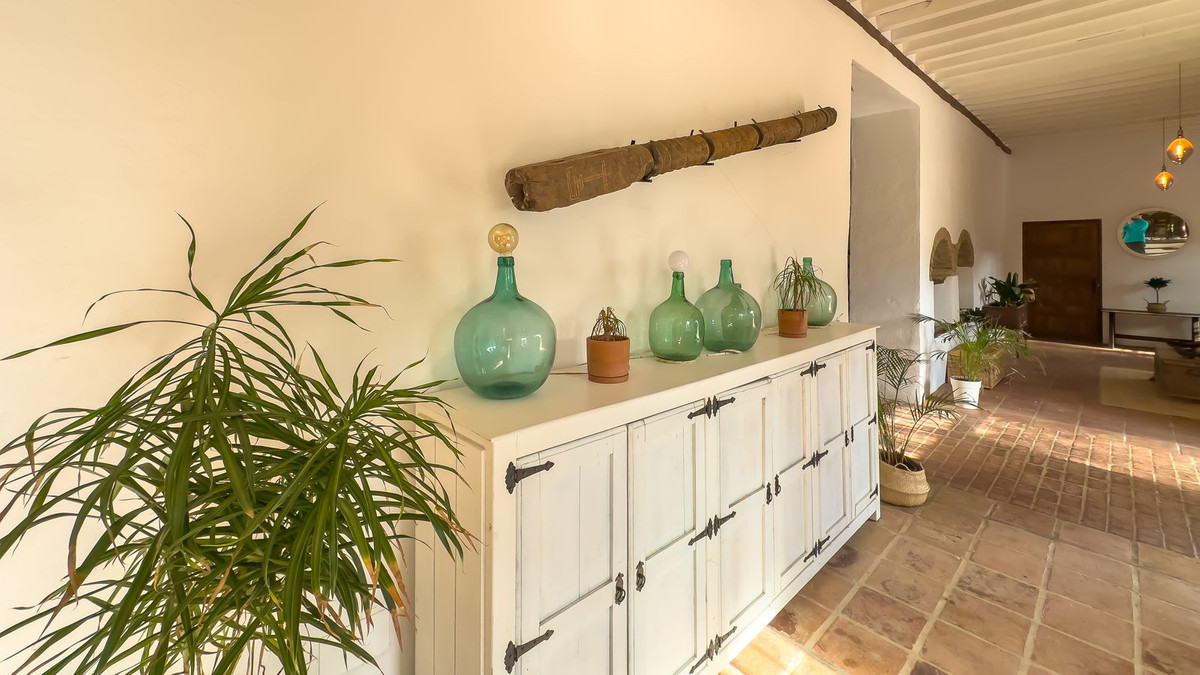 8 Bedroom Country house in Málaga - Photo 12
