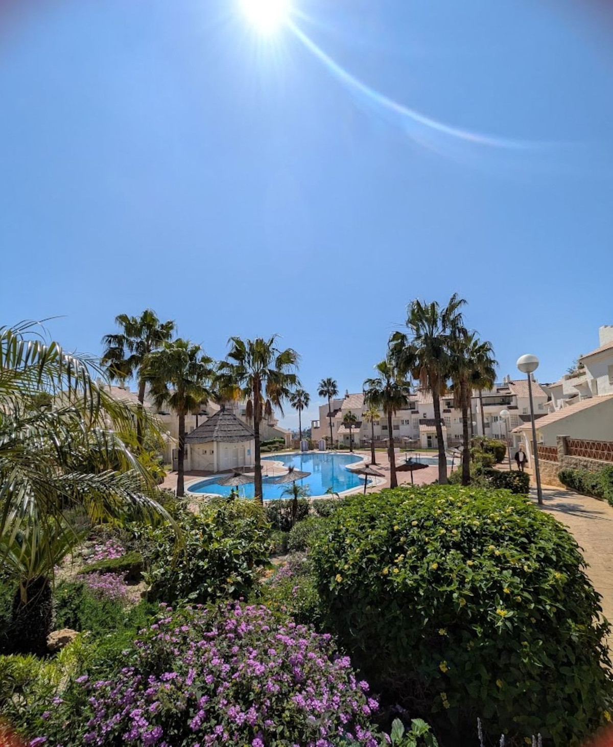 2 Bedroom Apartment in Benalmádena - Photo 23