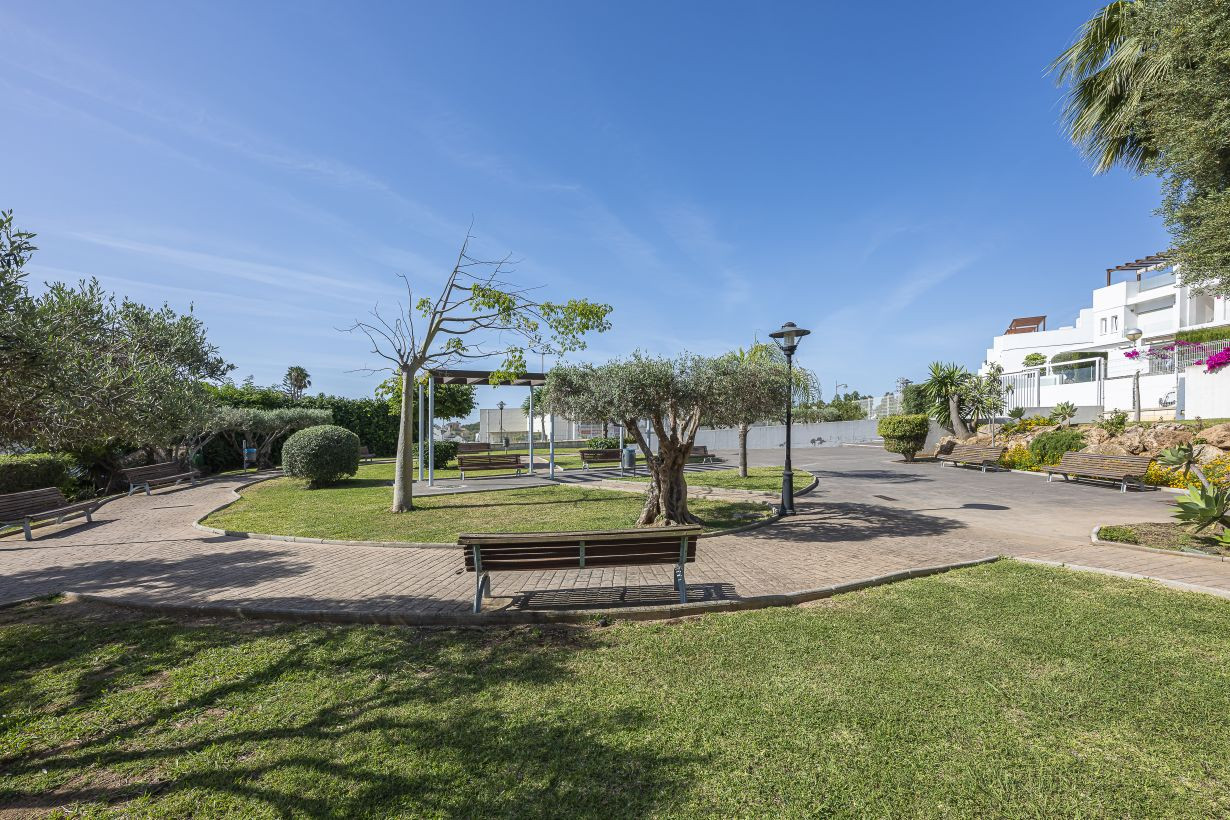 4 Bedroom Townhouse in Mijas - Photo 23