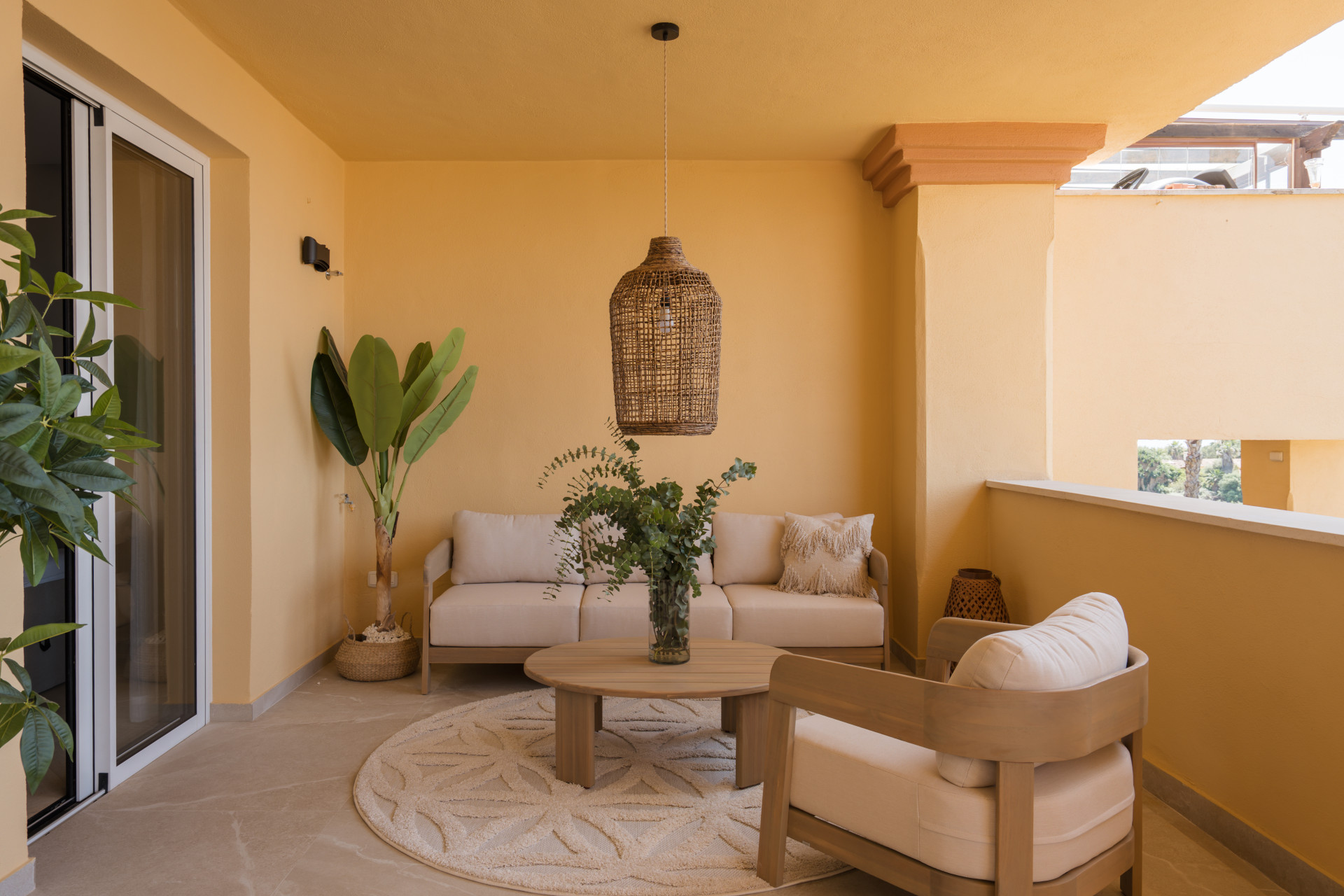 2 Bedroom Apartment in Marbella - Photo 20
