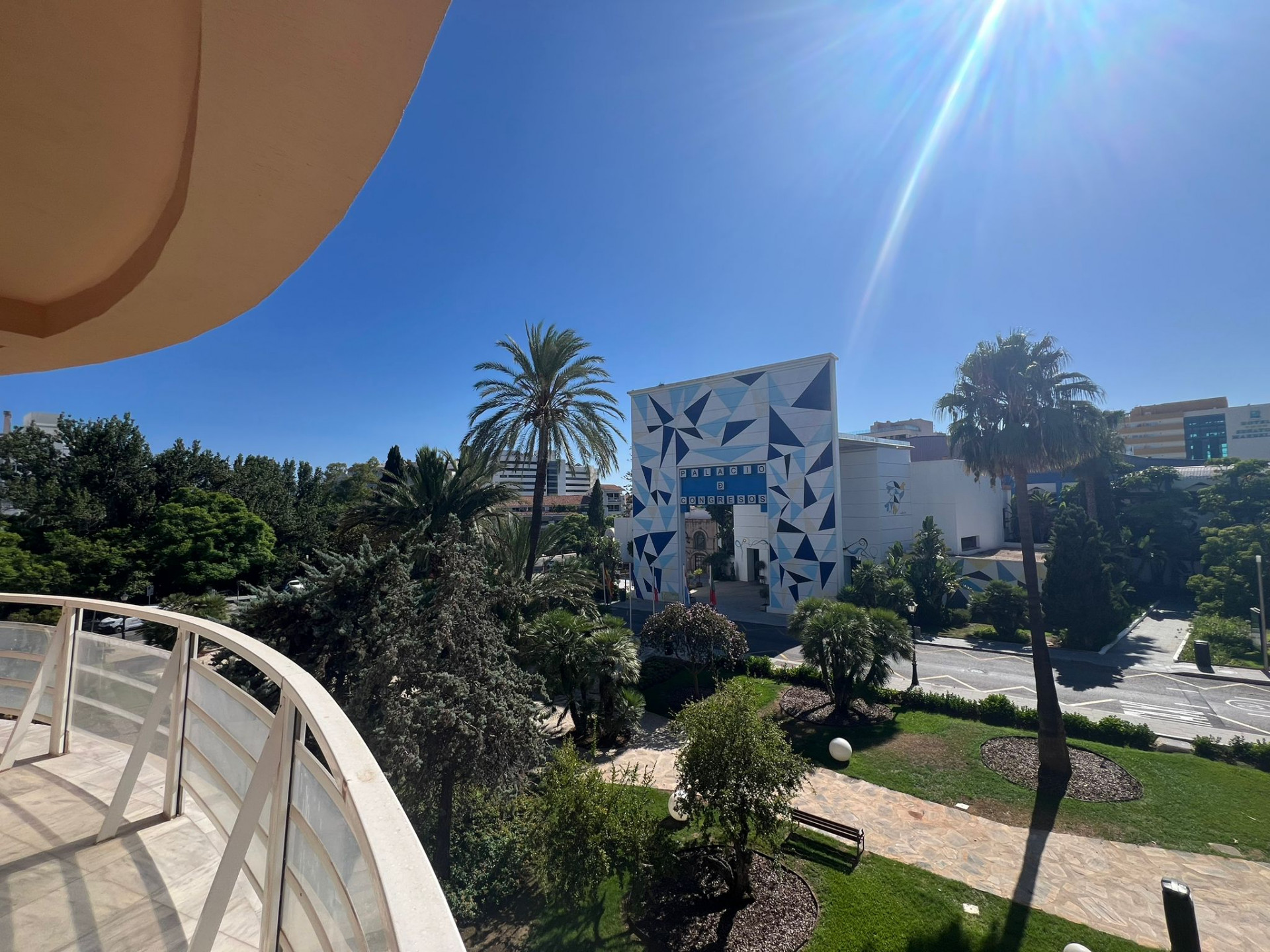 2 Bedroom Apartment in Marbella - Photo 3