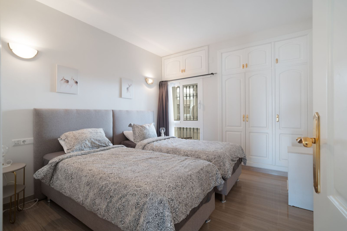 3 Bedroom Penthouse in Benalmádena - Photo 14