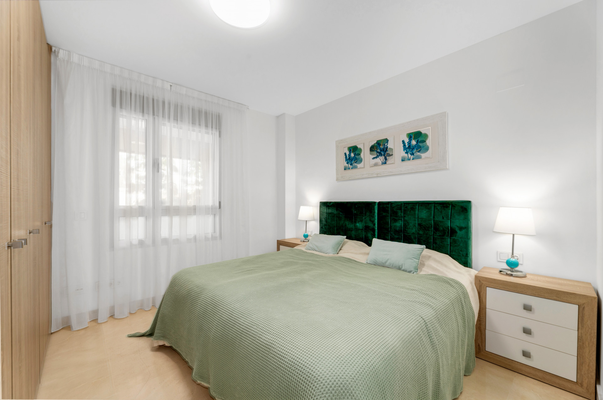2 Bedroom Apartment in Marbella - Photo 12