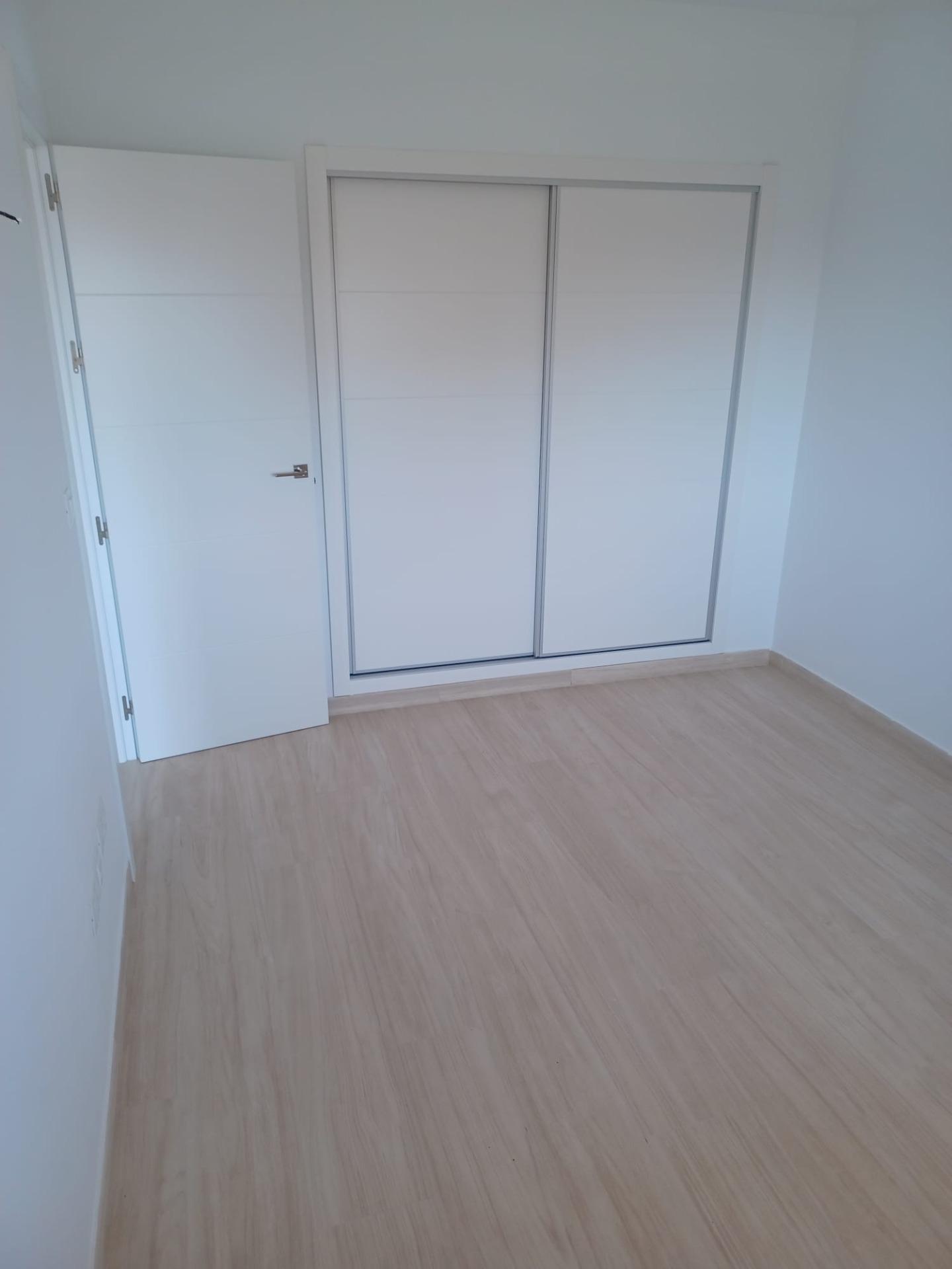 1 Bedroom Apartment in Fuengirola - Photo 14