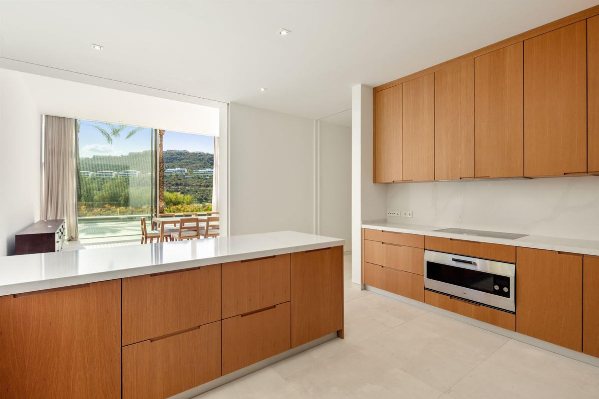 4 Bedroom Villa in Casares - Photo 4