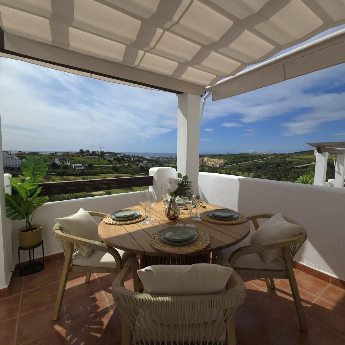 2 Bedroom Apartment in Estepona