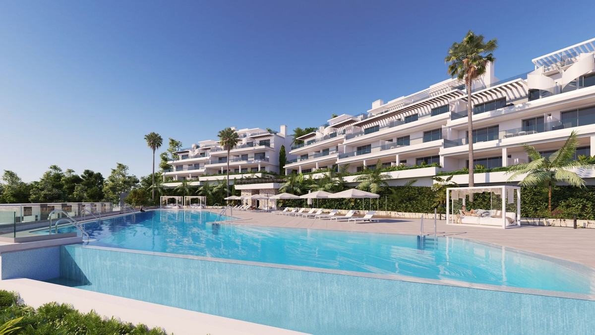 2 Bedroom Penthouse in Estepona